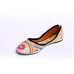 Embroidered Khussa